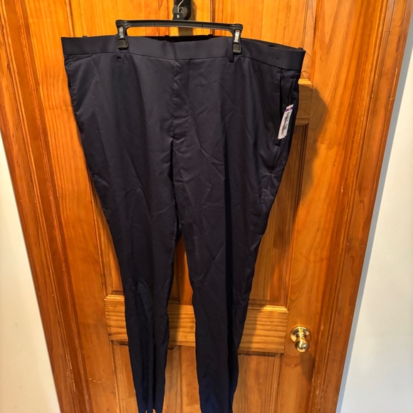 Nordstrom Men's Tech Smart Trim Fit Dress Pants in Navy - Picture 2 of 6